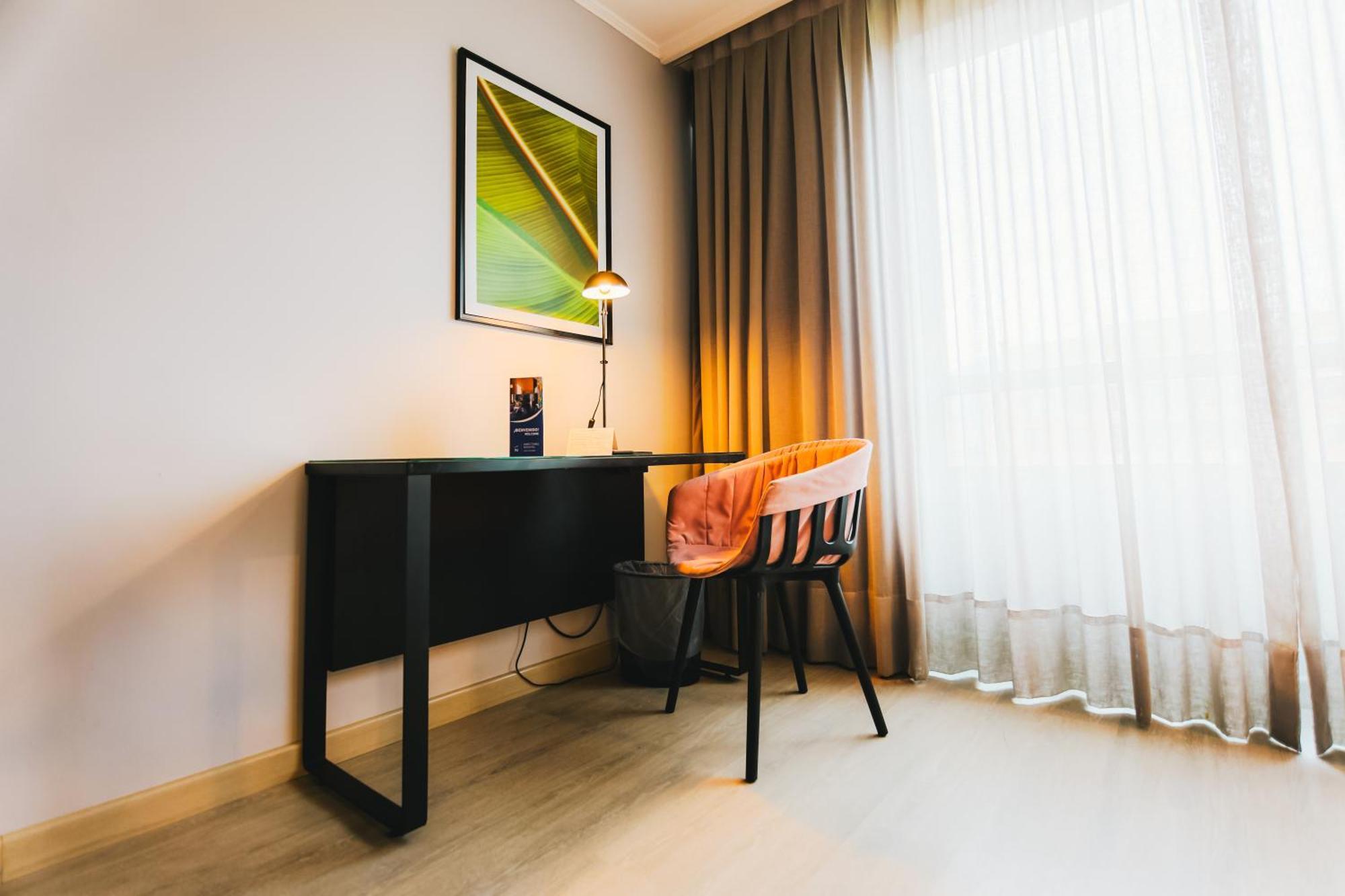 Novotel Santiago Las Condes ภายนอก รูปภาพ